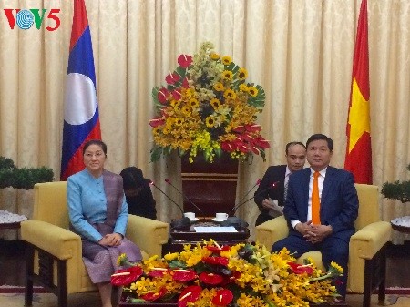 Parteisekretär Dinh La Thang empfängt die laotische Parlamentspräsidentin - ảnh 1